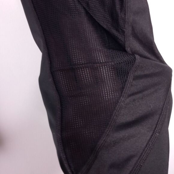 Fabletics black leggings  - Picture 5 of 7